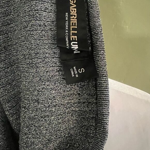 Gabriella Rocha Gray Cowl Neck Sweater - Picture 8 of 10